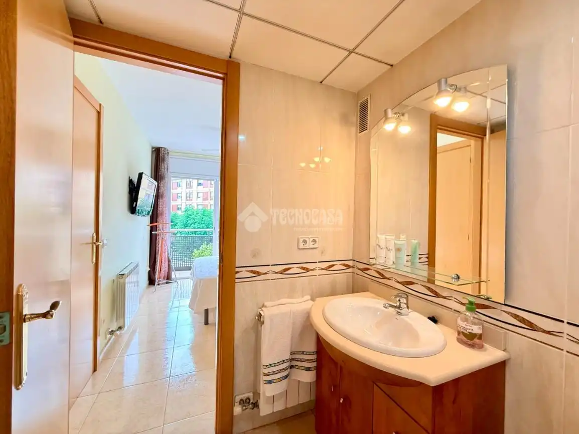 Baño de Piso en venta en Sant Pere de Ribes con Calefacción, Amueblado y Balcón