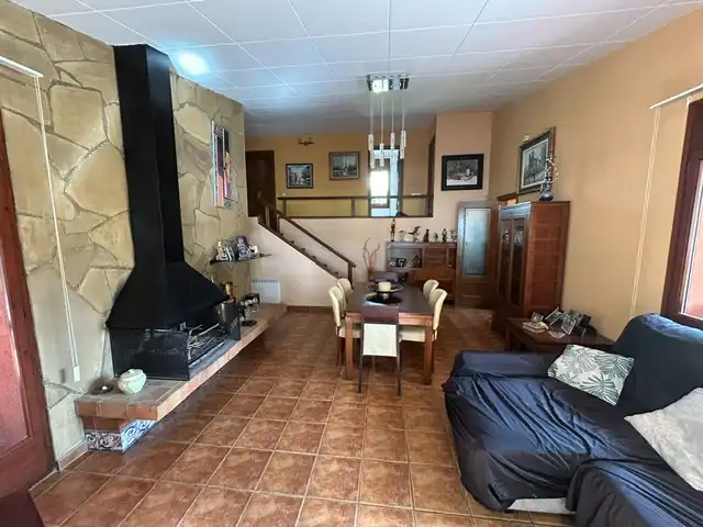 Sala de estar de Casa o chalet en venta en Santa Maria de Palautordera con Aire acondicionado, Calefacción y Jardín privado