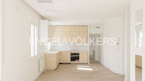 Foto 3 de Piso de alquiler en Ríos Rosas - Nuevos Ministerios, Madrid Capital