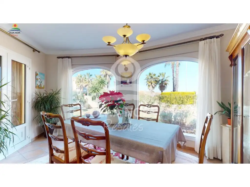 Comedor de Casa o chalet en venta en Oliva con Jardín privado