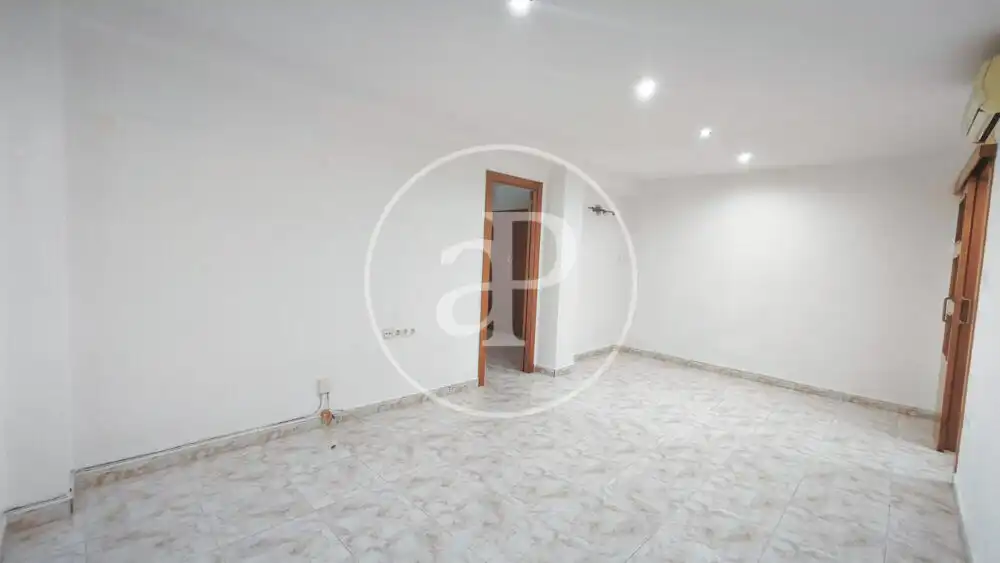 Piso en venta en Valencia con Calefacción y Balcón