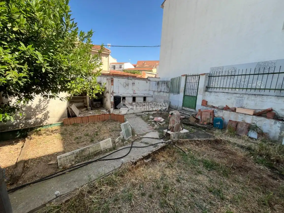 Wohnbaugrundstück zum Verkauf in Torres de la Alameda, imagen 4