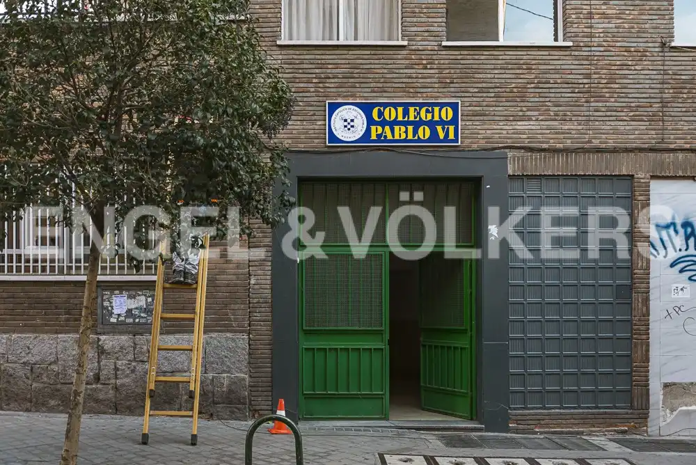 Parkplatz von Wohnung zur Miete in Madrid mit Klimaanlage, Heizung und Möbliert