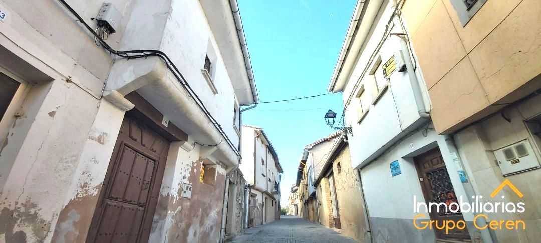 Vista exterior de Casa o xalet en venda en Grañón amb Calefacció i Traster