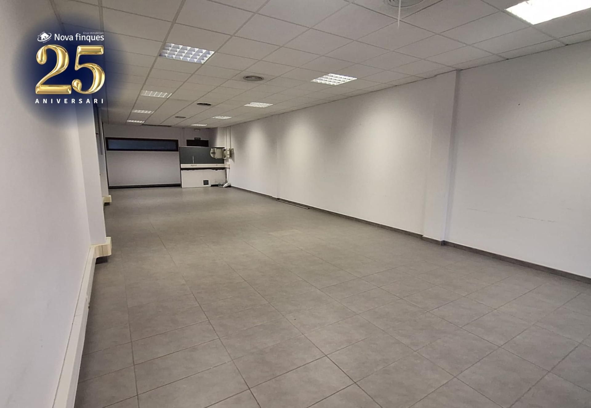 Office for sale in Barberà del Vallès  with Heating