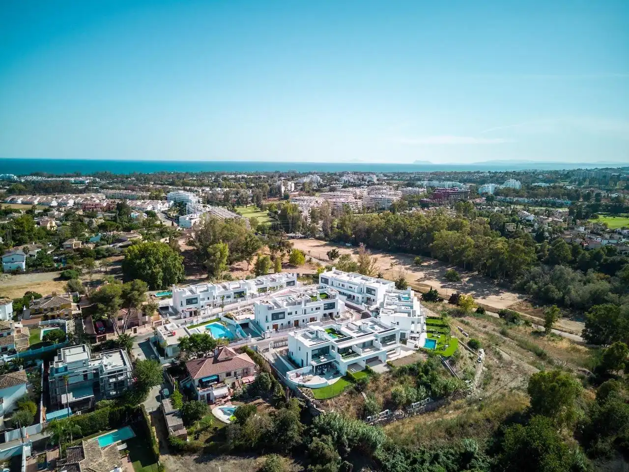 Vista exterior de Casa adosada en venta en Marbella con Aire acondicionado, Calefacción y Jardín privado