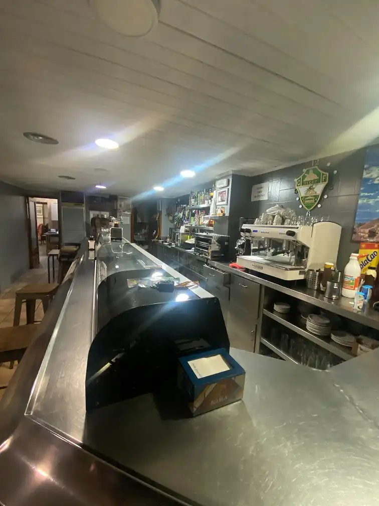Local comercial en traspaso en Carrer Antonio Martínez García, imagen 3