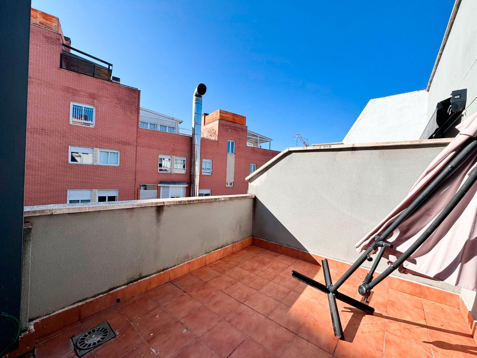 Flat to rent in Calle de Ricardo Gutiérrez, Berruguete
