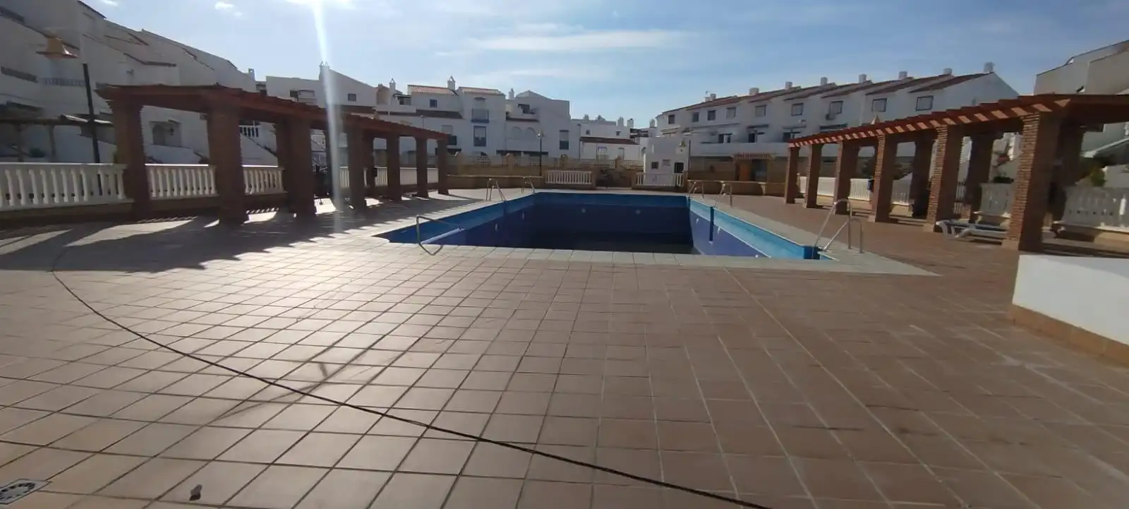 Piscina de Casa adosada en venta en Motril con Aire acondicionado, Terraza y Trastero