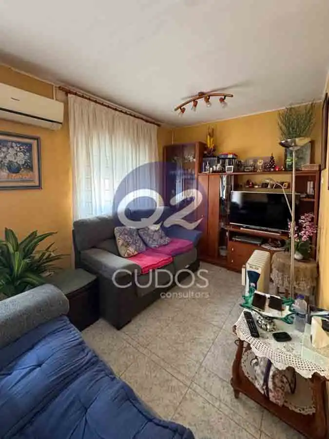 Piso con ascensor en venta en Carrer de la Doctora Castells, imagen 3