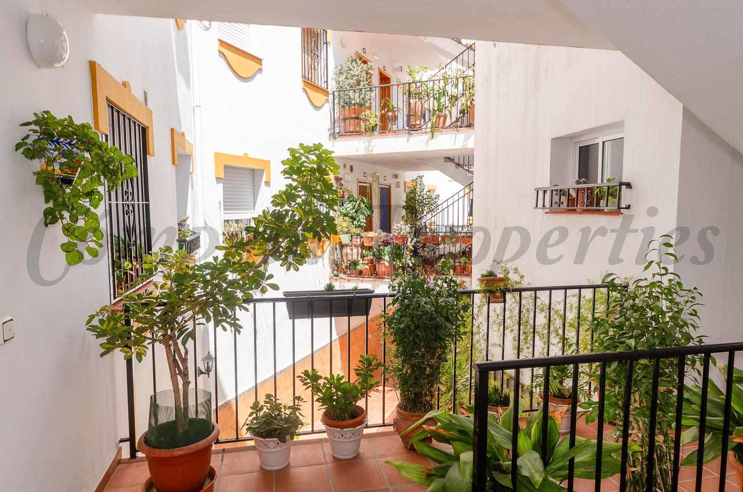 Balcony of Flat for sale in Cómpeta  with Air Conditioner, Oven and Microwave