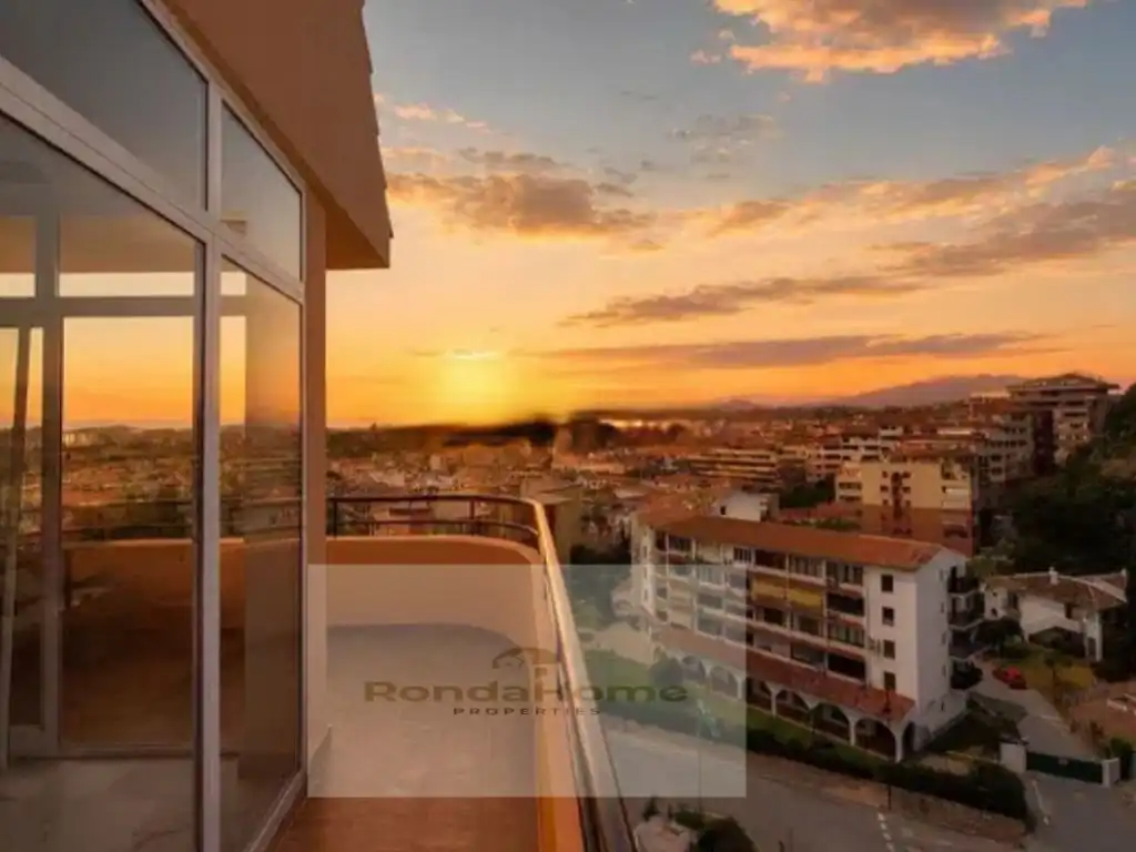 Terrassa de Pis en venda en Fuengirola amb Terrassa