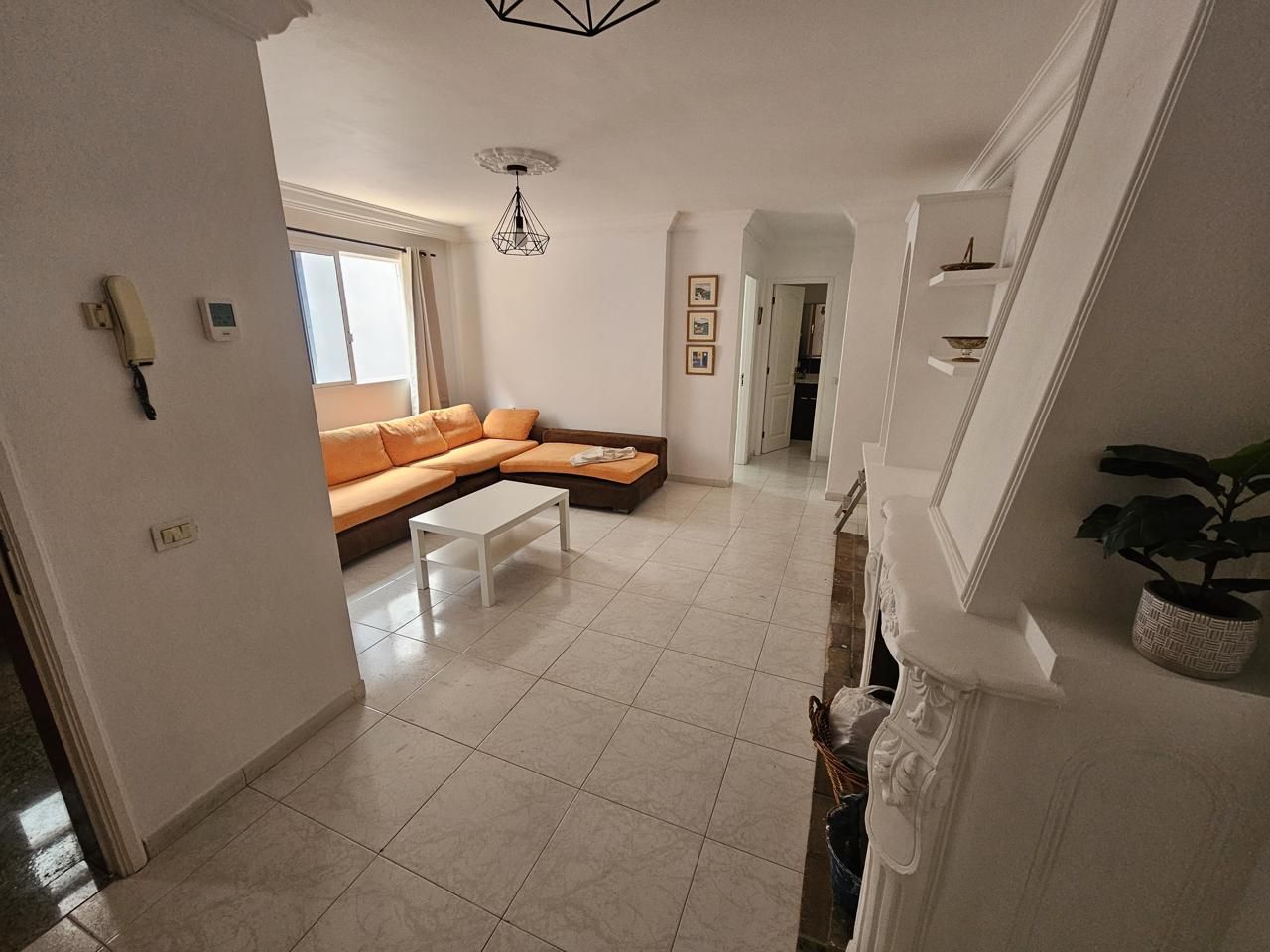 Sala d'estar de Planta baixa de lloguer en Los Realejos amb Terrassa i Moblat