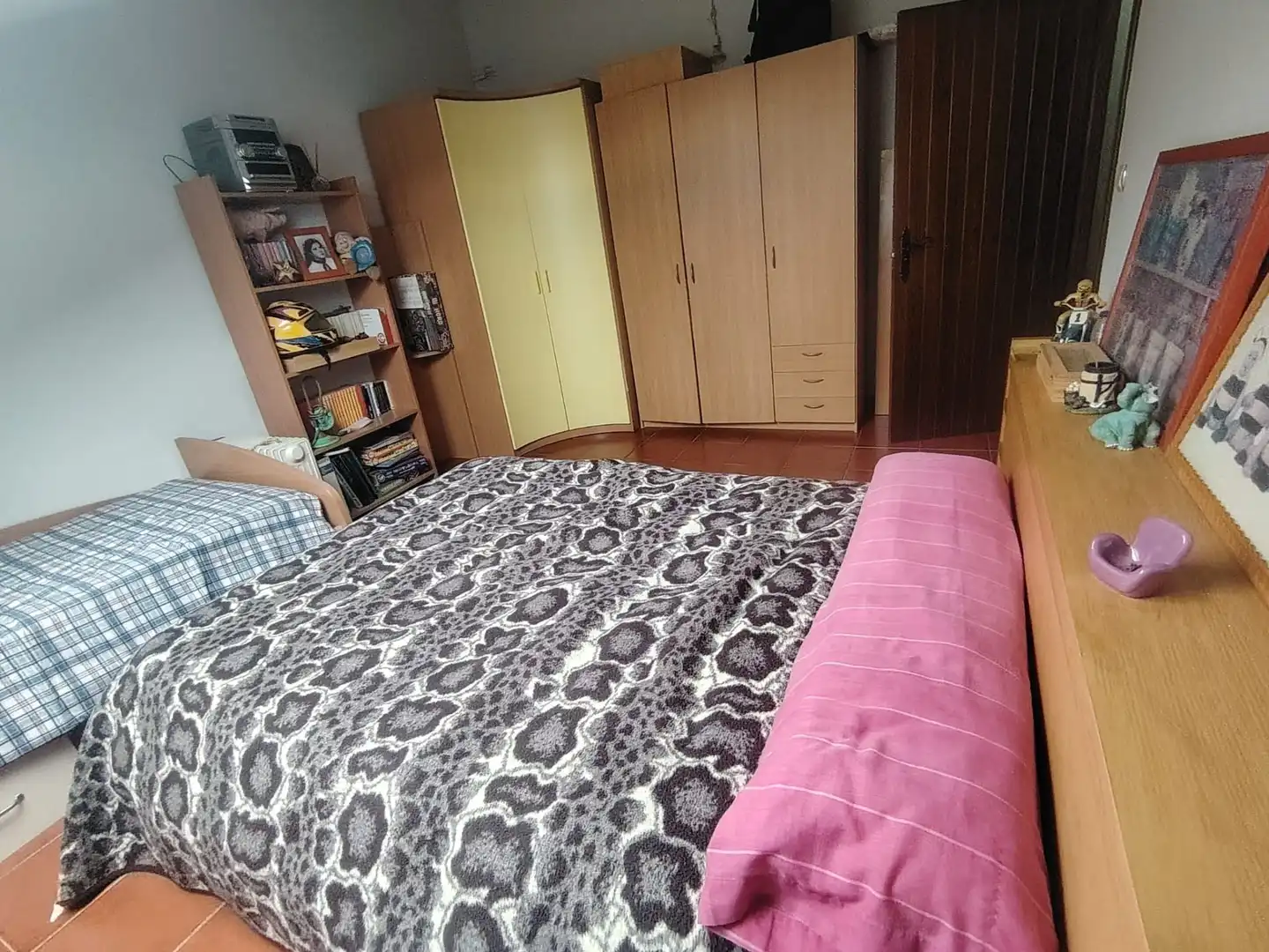 Bedroom of Houses for sale in Zaragoza  with Heating, Storage room and Swimming Pool