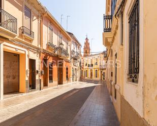 Casa adosada en venda a Barrio de Campanar