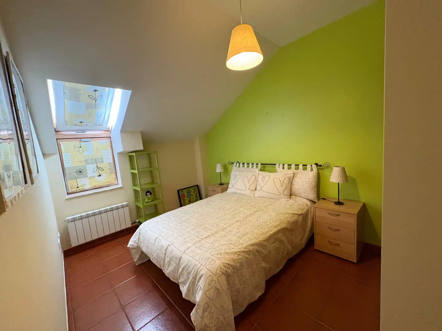 Schlafzimmer von Wohnung zur Miete in Mugardos mit Heizung und Möbliert
