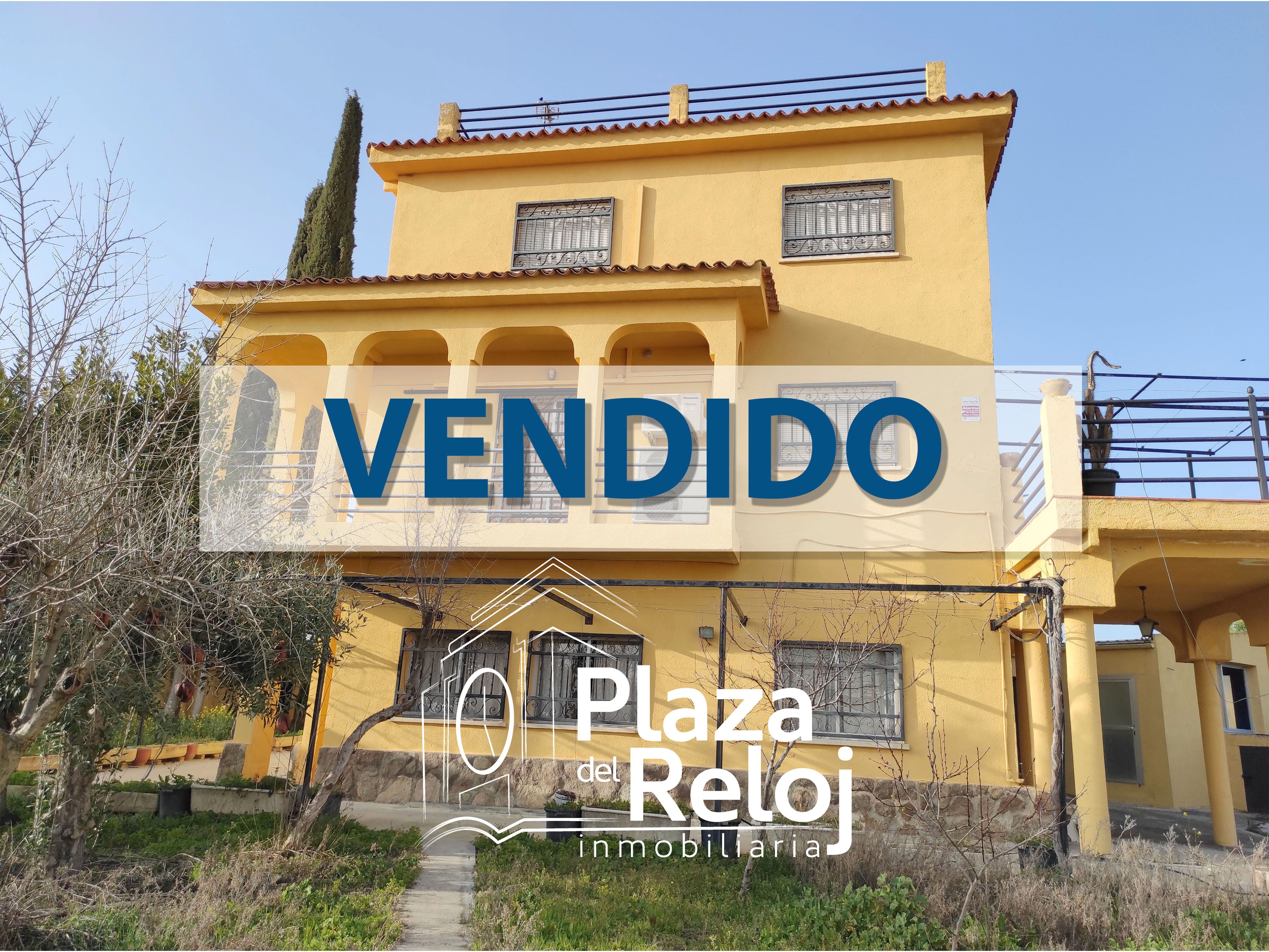 Exterior view of House or chalet for sale in Cebolla  with Air Conditioner, Private garden and Terrace