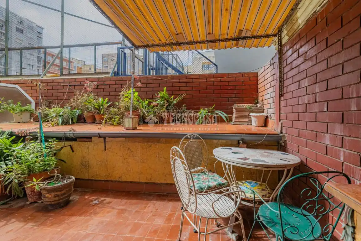 Terraza de Piso en venta en Barcelona con Jardín privado, Terraza y Balcón