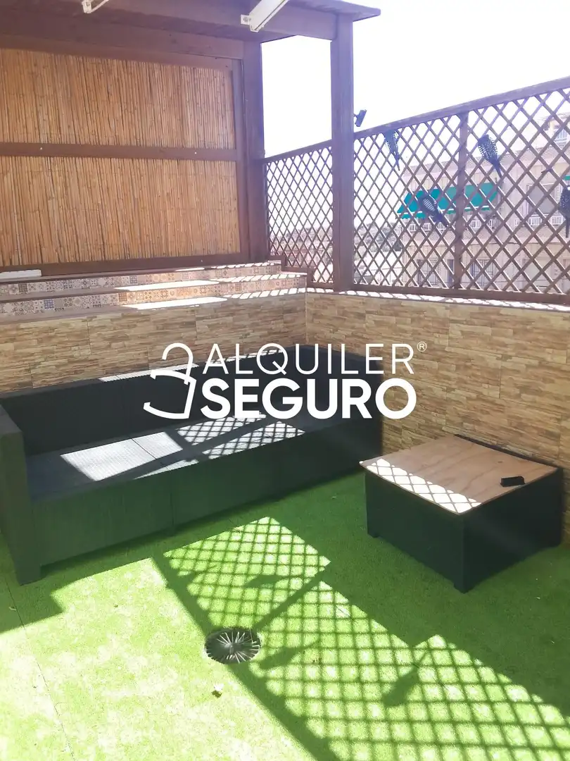 Casa o chalet de alquiler en Violetas, Cobatillas