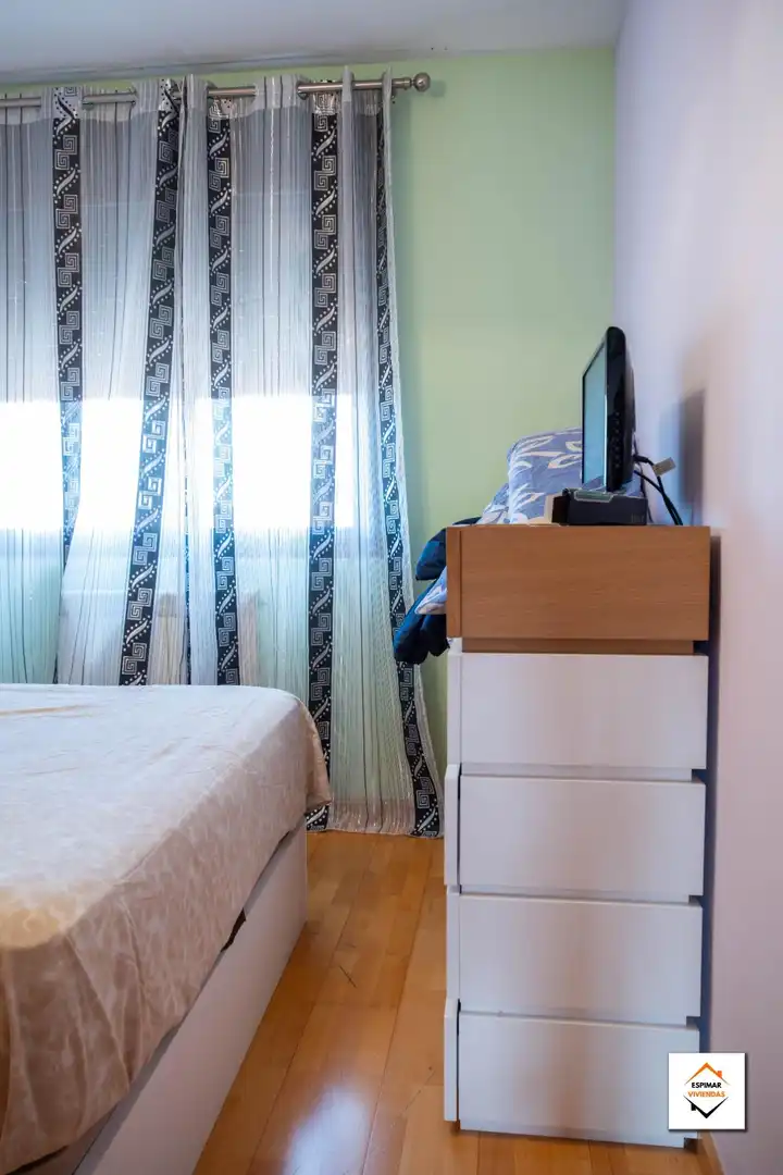Bedroom of Flat for sale in Zaragoza  with Air Conditioner, Heating and Terrace