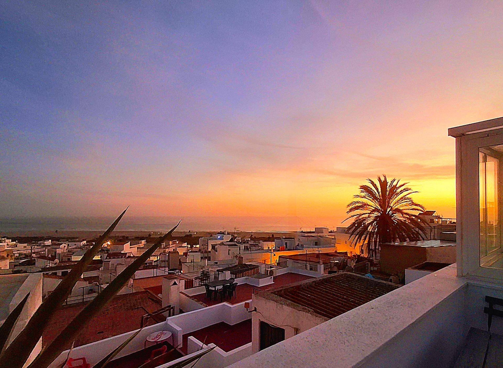Vista exterior de Dúplex en venda en Conil de la Frontera amb Aire condicionat, Calefacció i Parquet