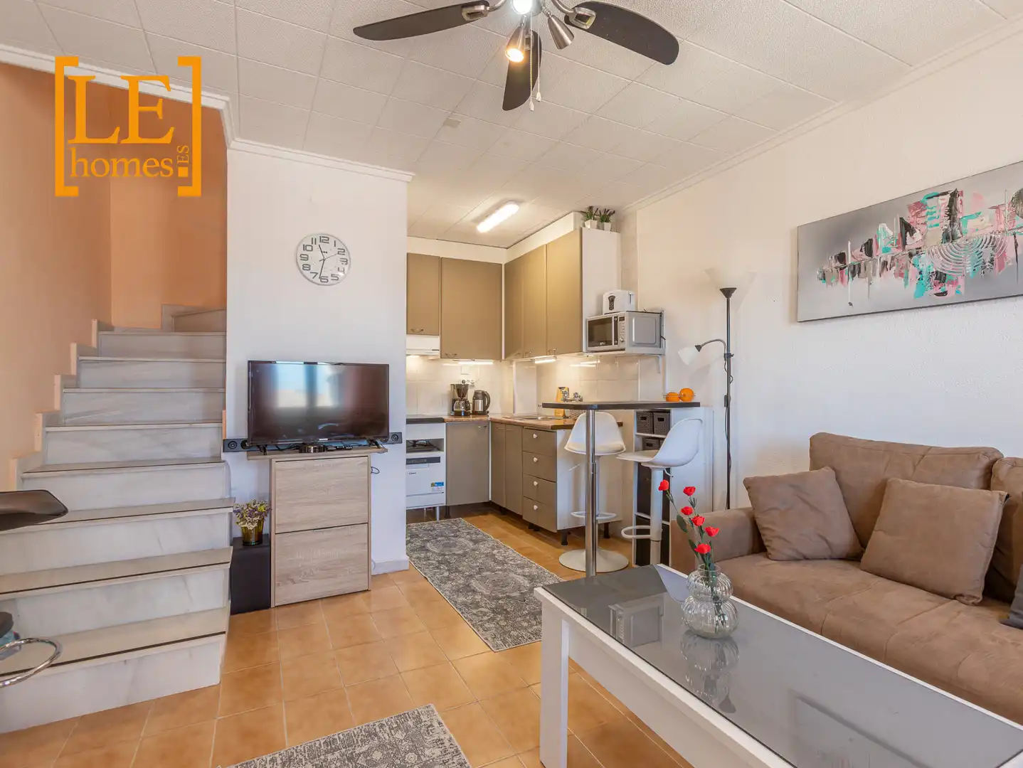 Cuina de Dúplex en venda en Torrevieja amb Aire condicionat, Terrassa i Moblat