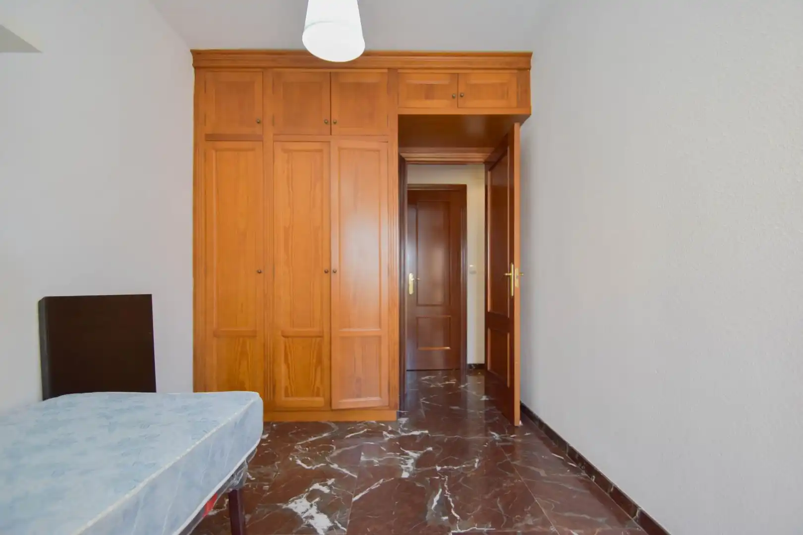 Piso en venta en Granada con Aire acondicionado, Calefacción y Terraza