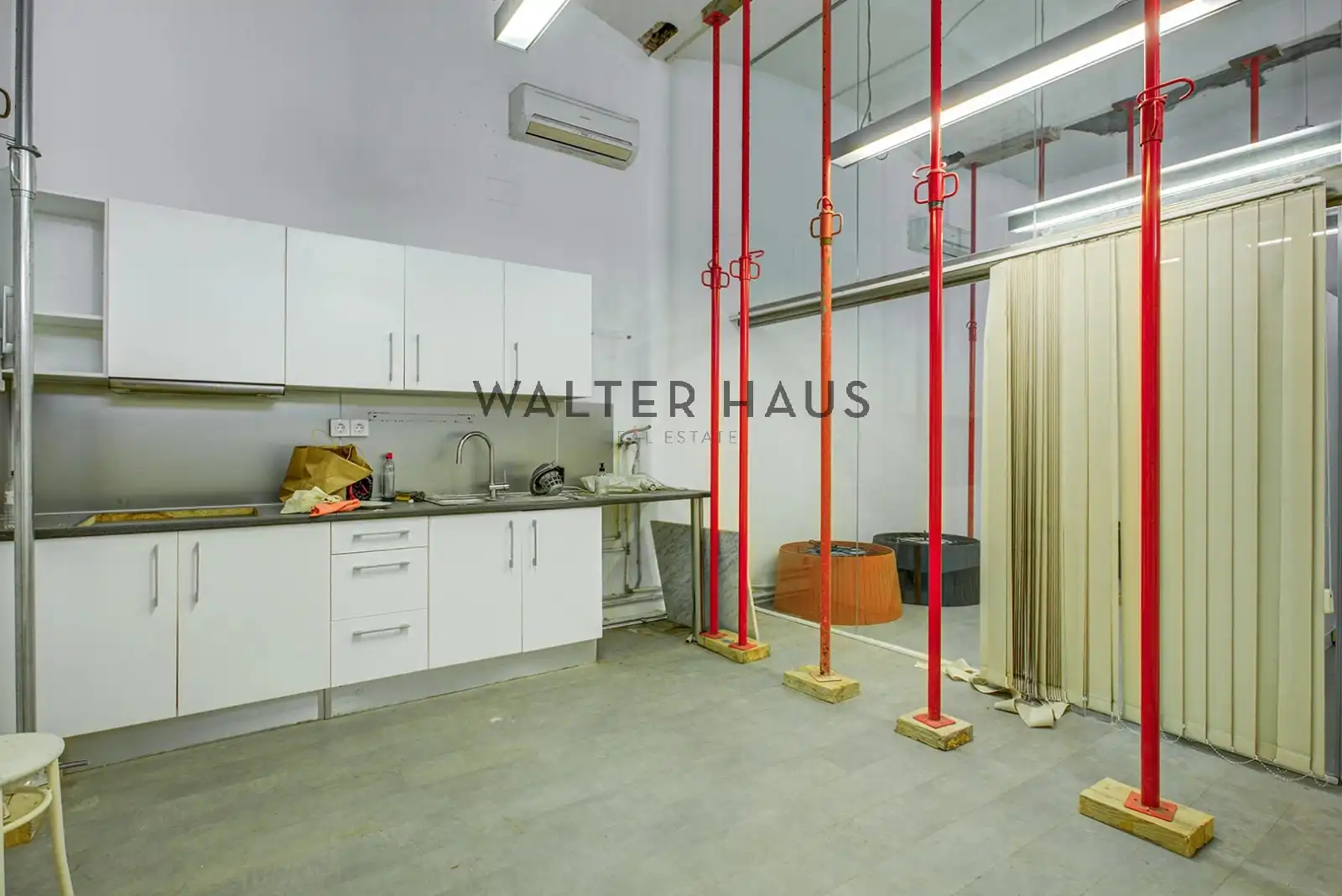 Commercial properties for rent in Barcelona  with Air Conditioner