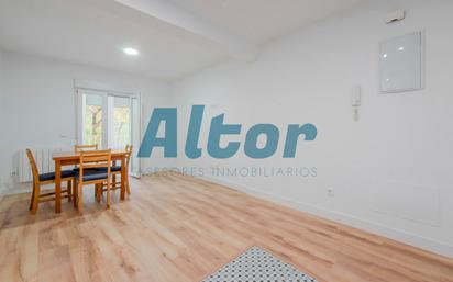 Bedroom of Flat for sale in  Madrid Capital  with Heating and Terrace