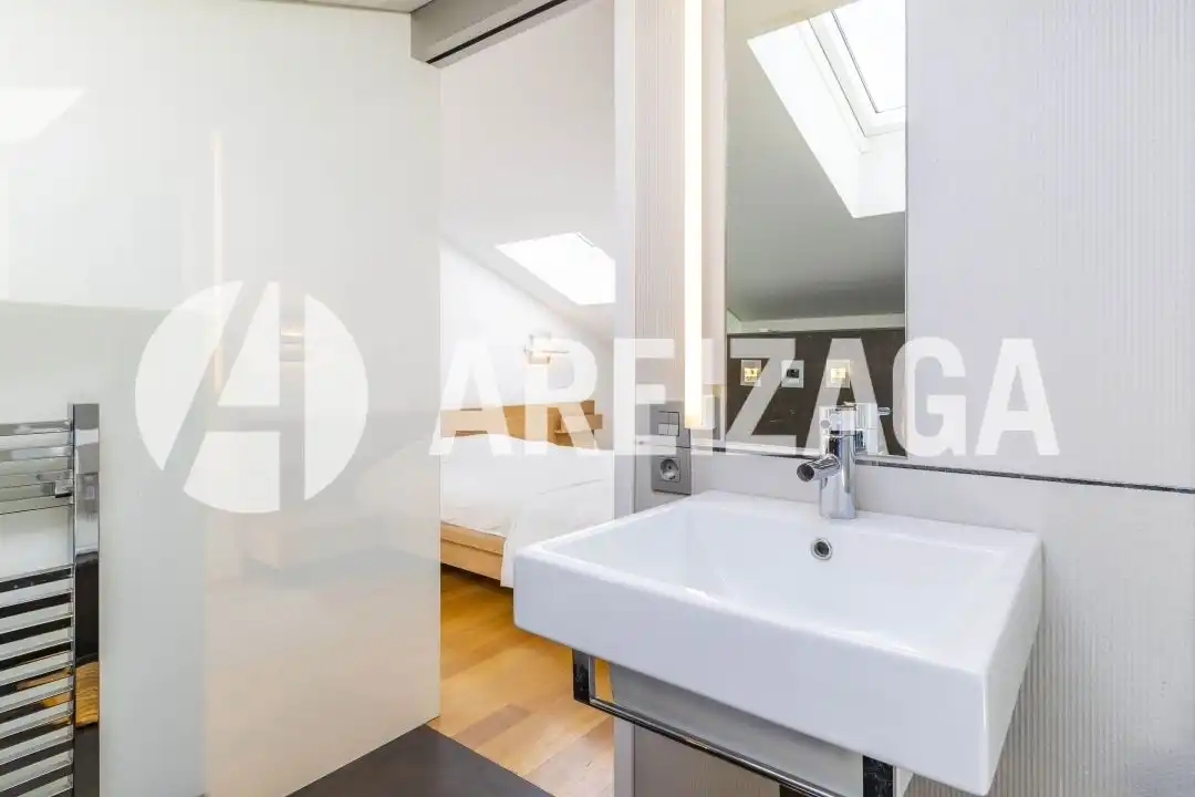 Baño de Ático en venta en Donostia - San Sebastián  con Aire acondicionado y Calefacción