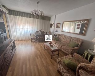 Sala d'estar de Pis en venda en  Albacete Capital amb Aire condicionat, Calefacció i Parquet