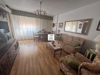 Living room of Flat for sale in  Albacete Capital  with Air Conditioner, Heating and Parquet flooring