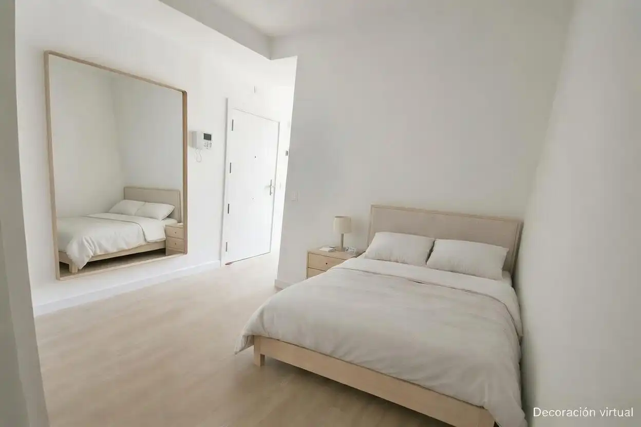 Habitación de Piso en venta en Madrid con Calefacción y Piscina comunitaria