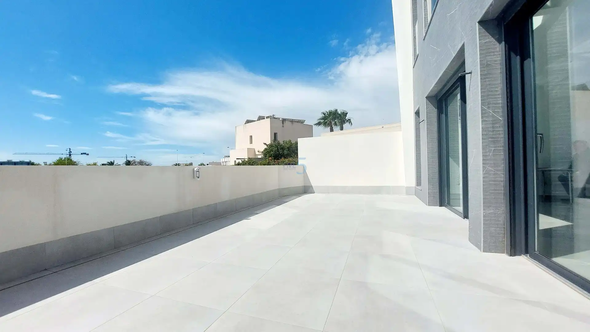 Terrassa de Casa o xalet en venda en San Pedro del Pinatar amb Aire condicionat, Terrassa i Piscina