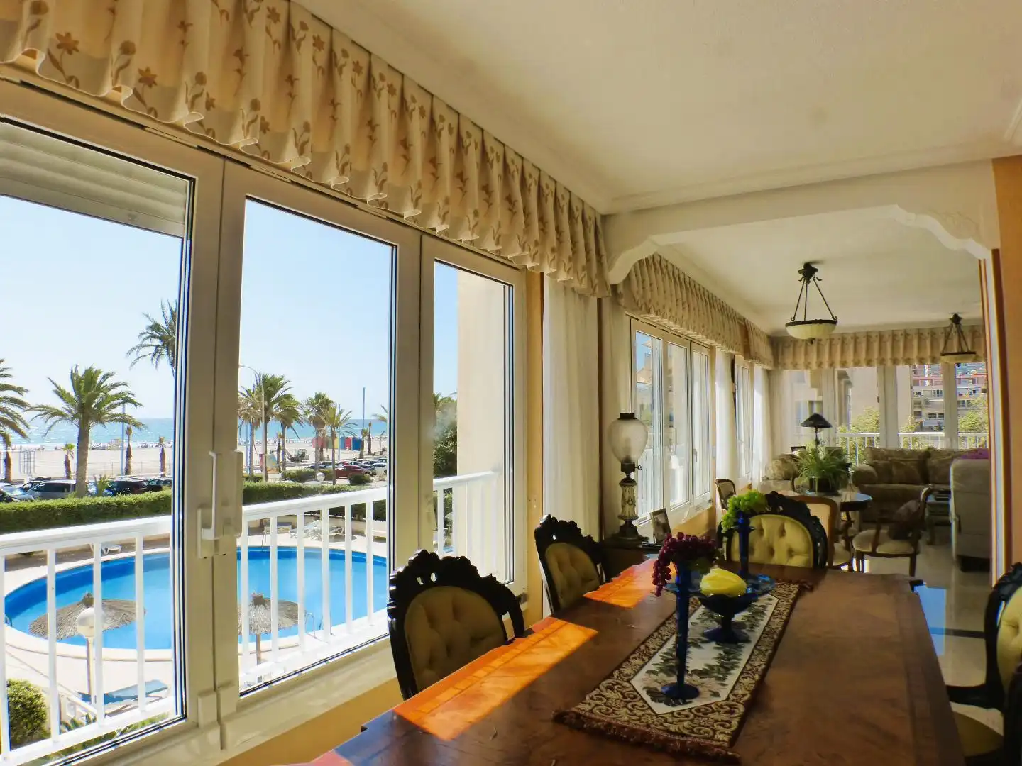 Menjador de Apartament en venda en Alicante / Alacant amb Terrassa i Piscina