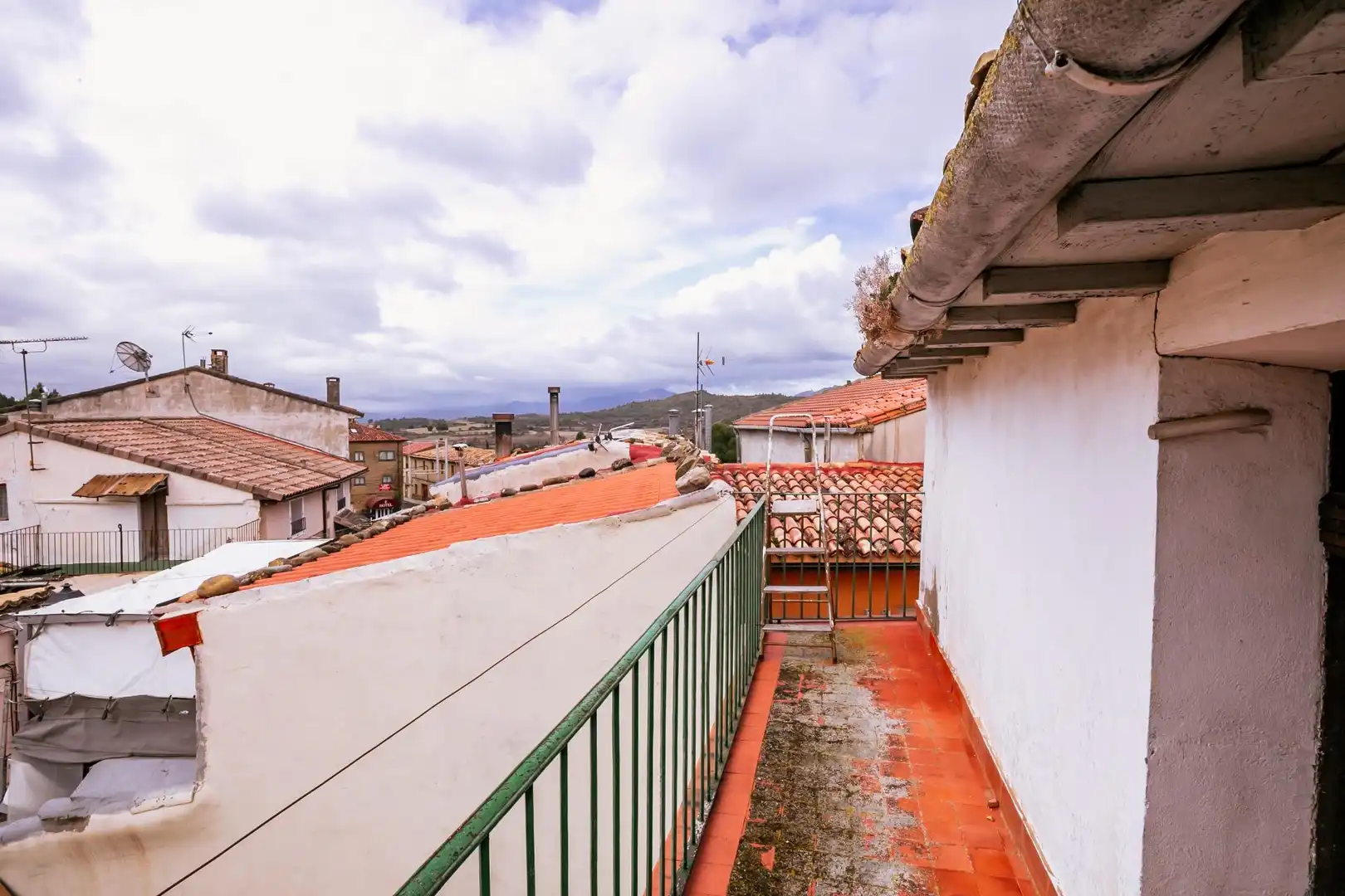 Terrassa de Casa o xalet en venda en Ayerbe amb Moblat i Balcó