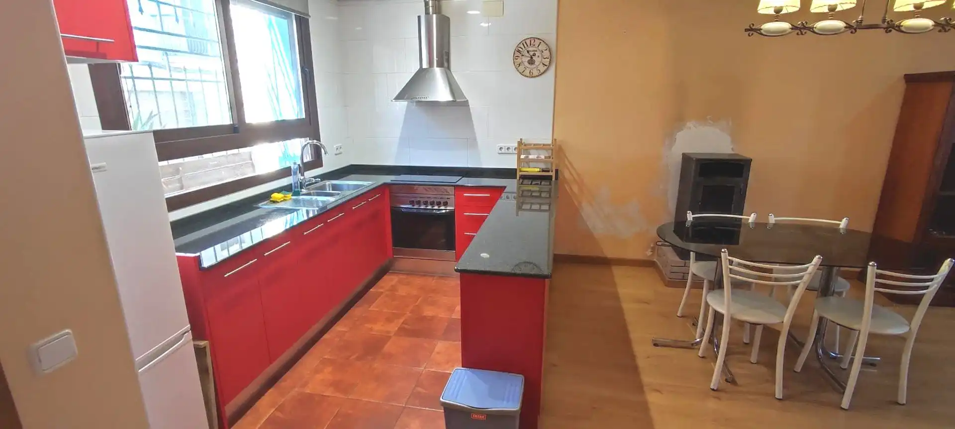 Cocina de Piso en venta en La Puebla de Castro con Calefacción, Terraza y Trastero