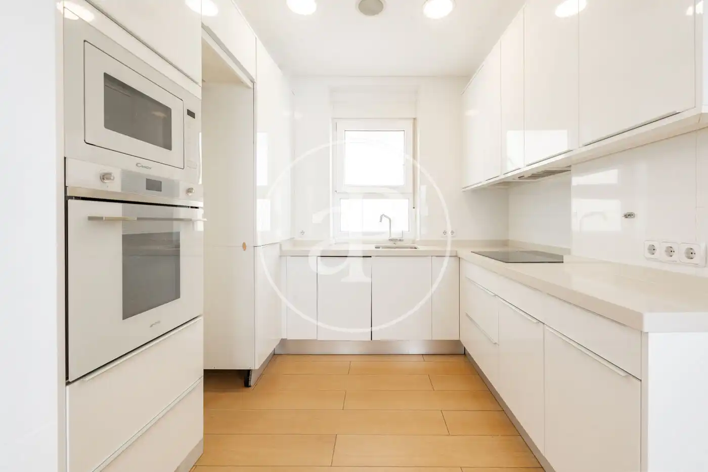 Flat with terrace for sale in Calle de Manuel Cortina, imagen 18