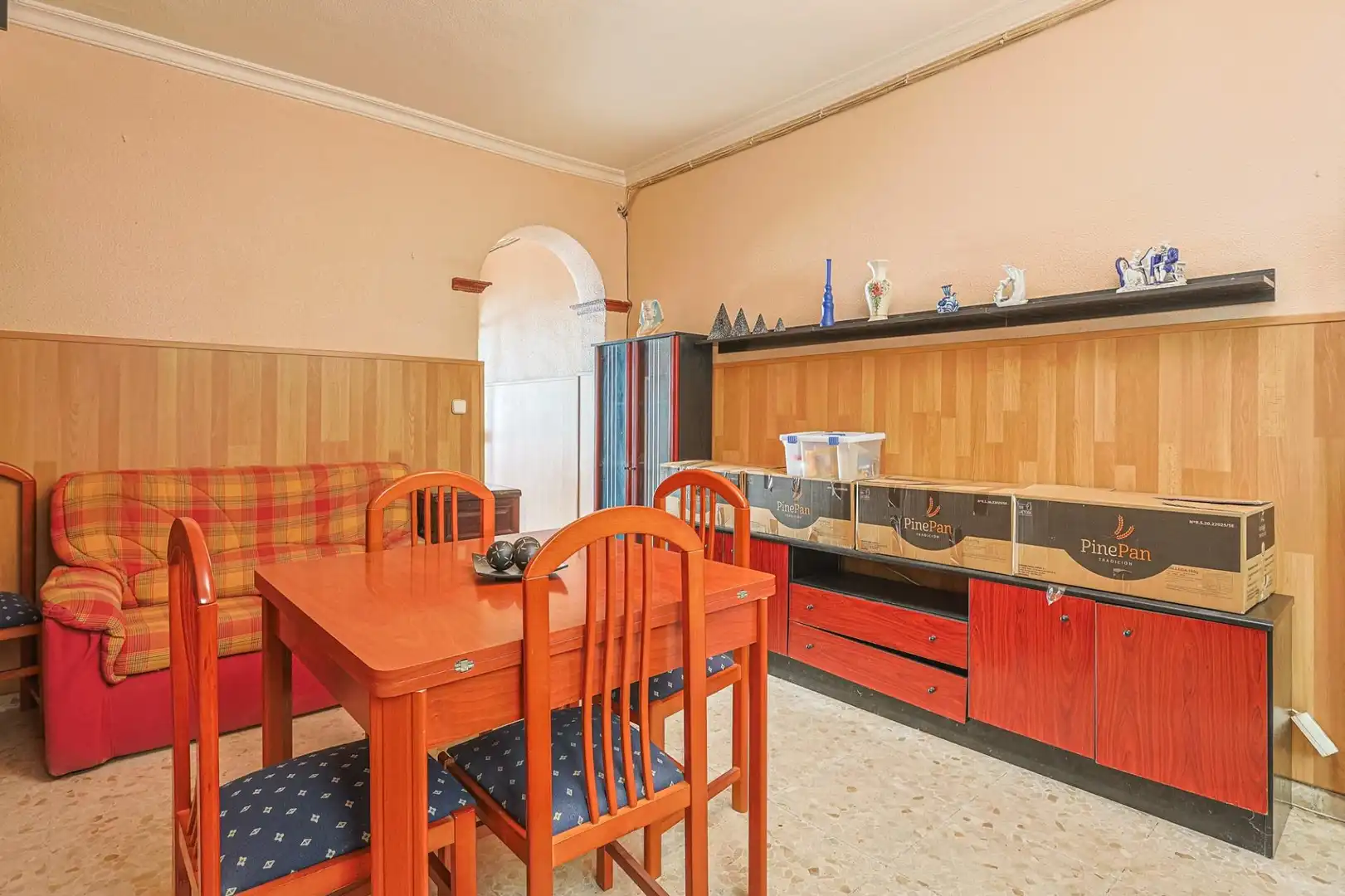 Cuina de Casa o xalet en venda en Sevilla amb Moblat i Balcó