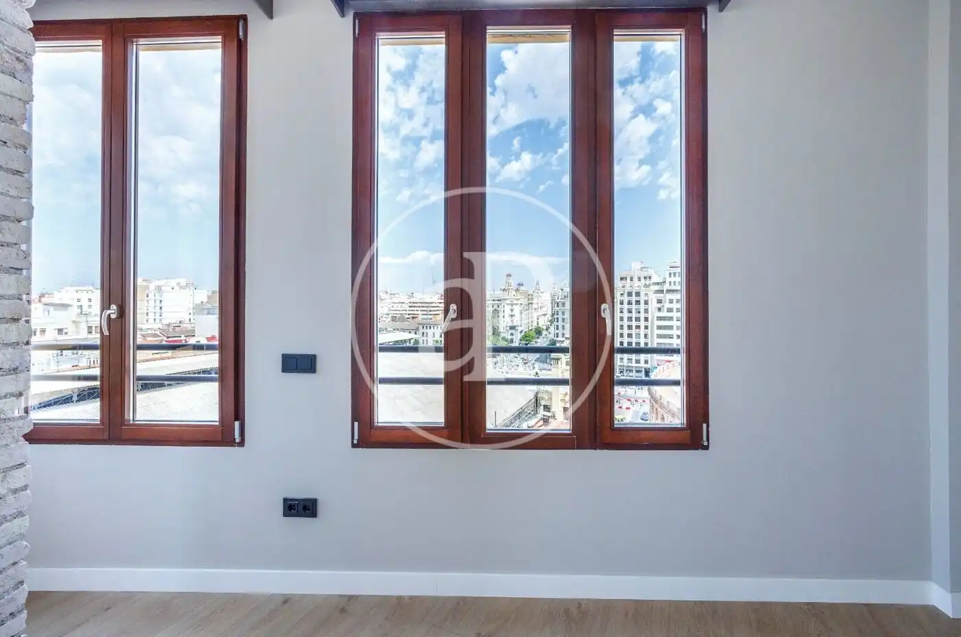 Bedroom of Flat for rent in Valencia  with Air Conditioner, Heating and Balcony
