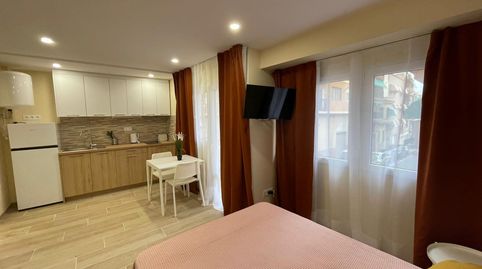Foto 2 de Piso en venta en Calle Antonio Trueba, Carolinas Bajas, Alicante / Alacant