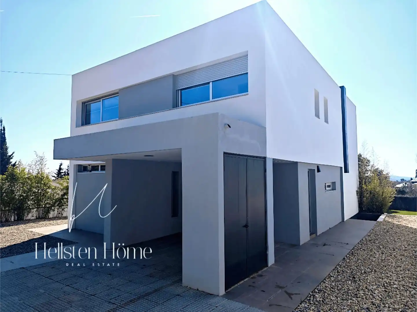 Vista exterior de Casa o xalet en venda en Corbera de Llobregat amb Jardí privat, Terrassa i Traster