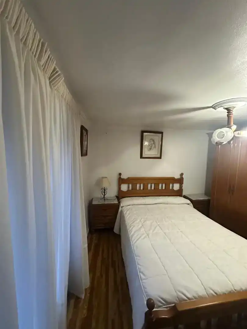 Dormitori de Casa adosada en venda en Cedeira