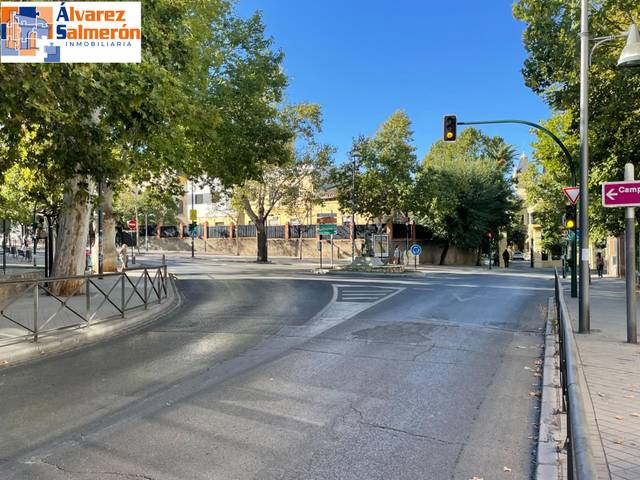 Local comercial en Alquiler en Calle Puente Verde en Cervantes