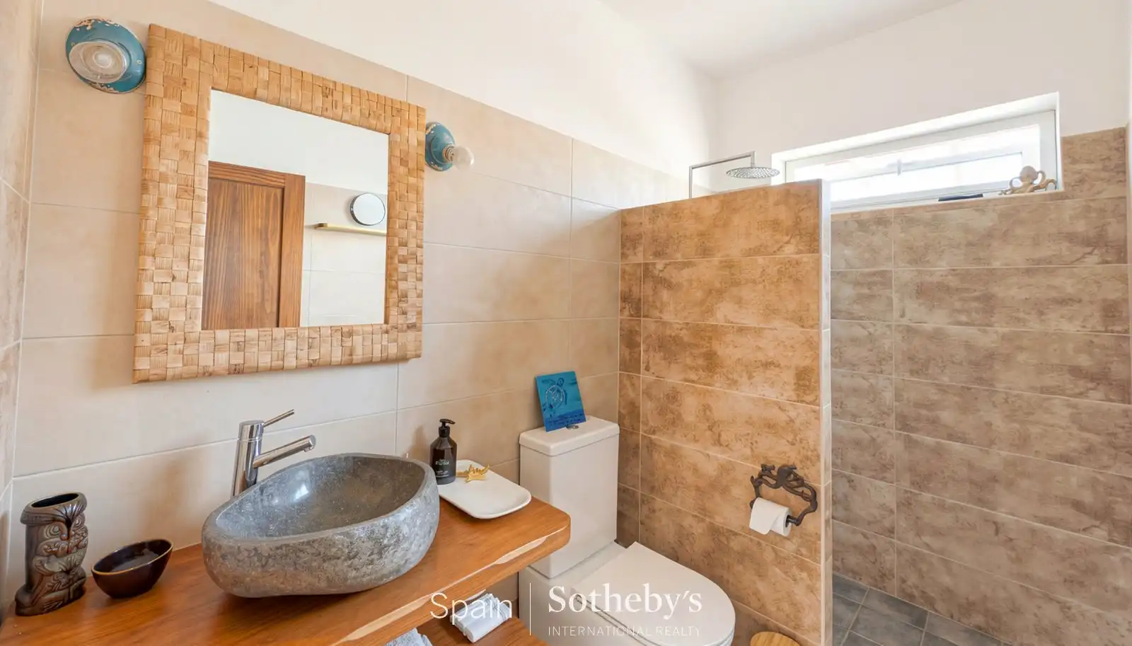 Baño de Casa o chalet en venta en Los Llanos de Aridane con Aire acondicionado, Calefacción y Jardín privado