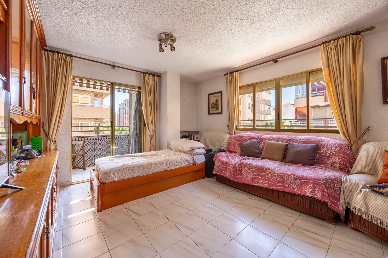 Sala de estar de Piso en venta en Benidorm con Trastero y Amueblado