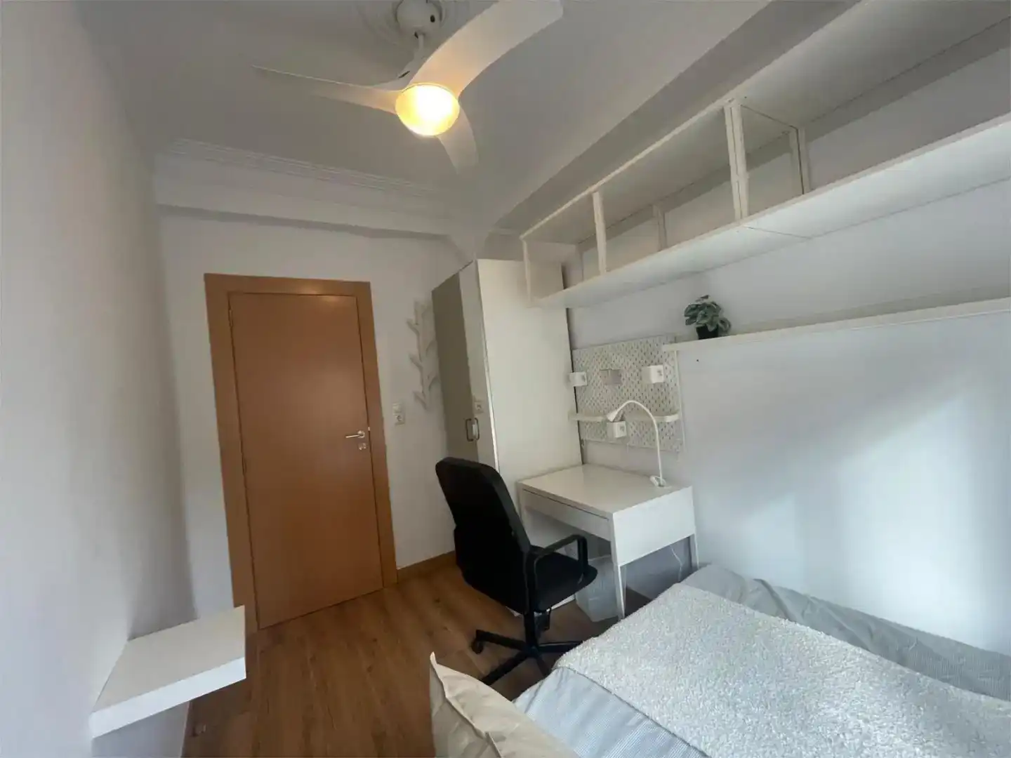 Schlafzimmer von Wohnung zur Miete in  Valencia Capital