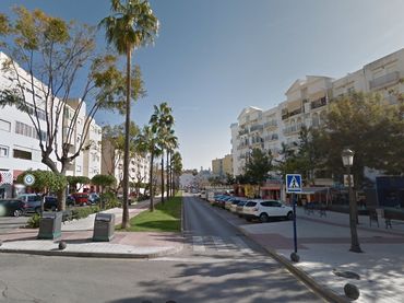 Local comercial en traspàs a Estepona Pueblo