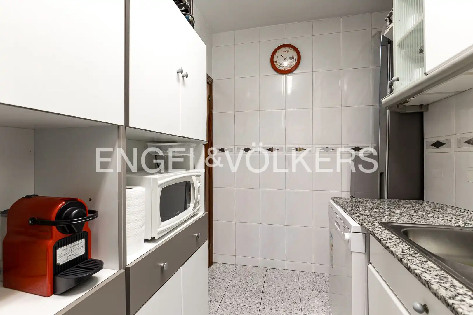 Cocina de Piso en venta en Barcelona con Calefacción y Balcón