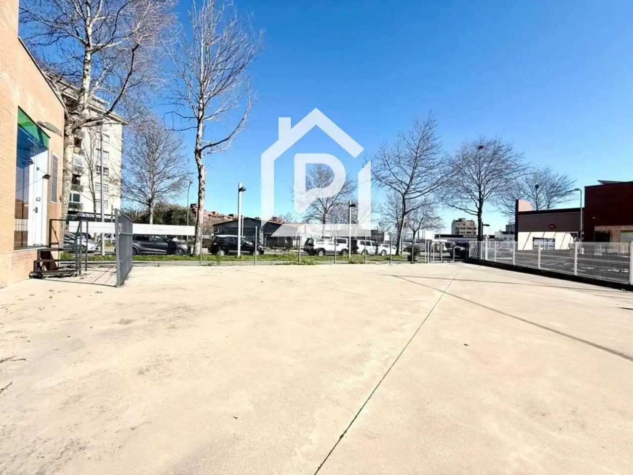 Local comercial en venta en Salvador Dalí i Domènech, imagen 8